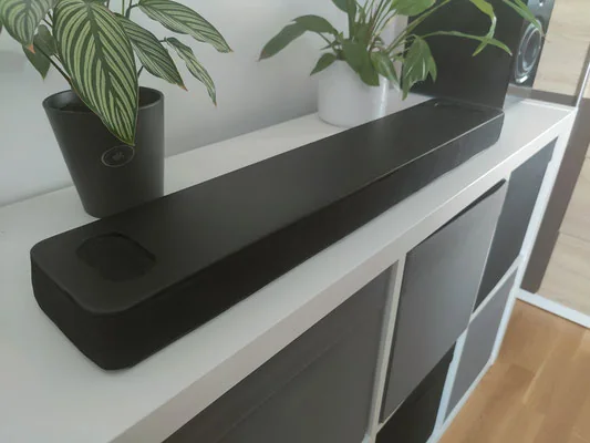 Studio Bar Prestige — auf dem Sideboard, volle Breite